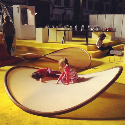 Shallow Swing by Gisbert Baarmann Holz - Gestaltung.